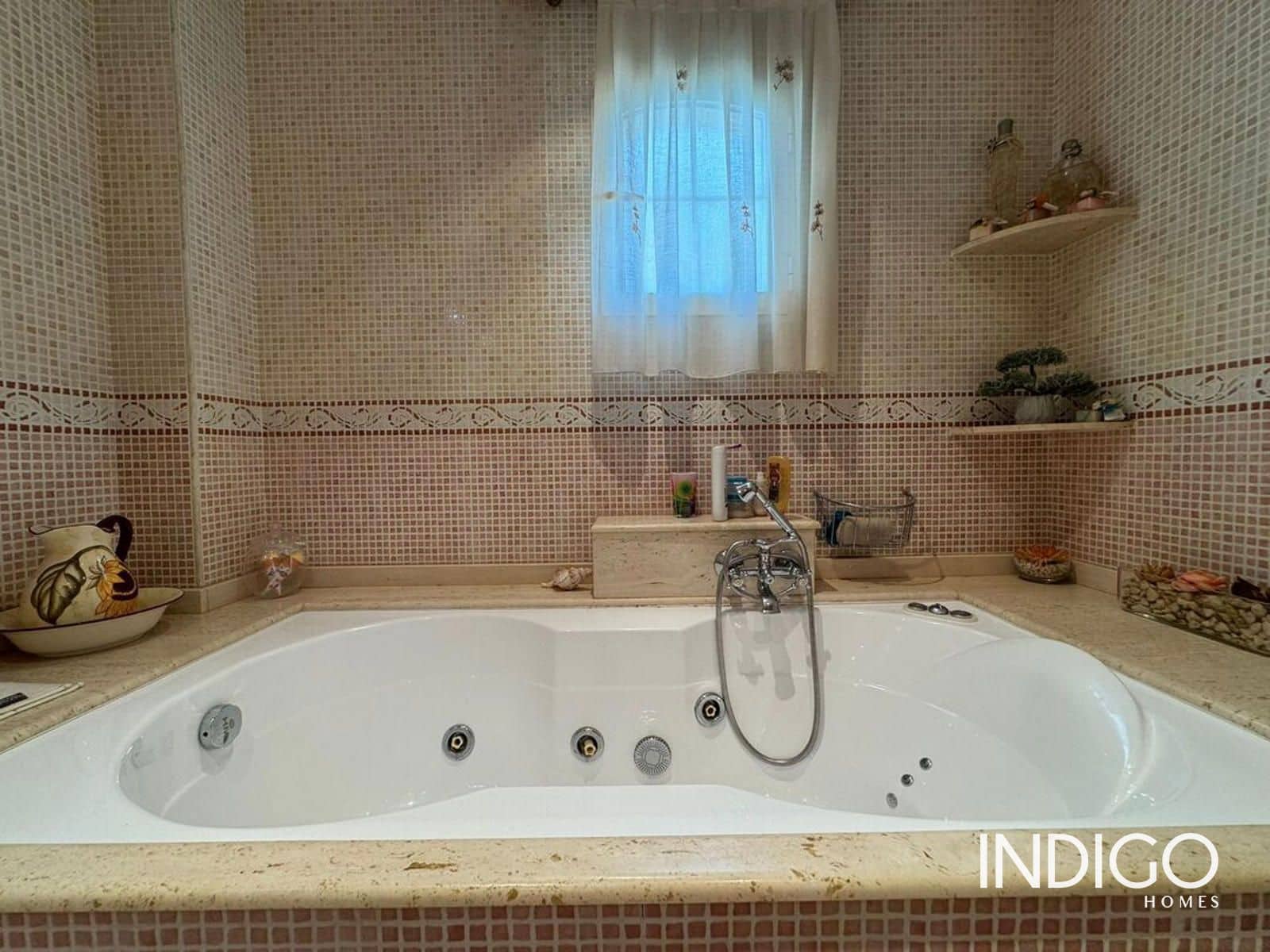 4 chambre Villa/Maison à vendre à San Vicente / Sant Vicent del Raspeig avec piscine garage - 550 000 € (Ref: 9355327)