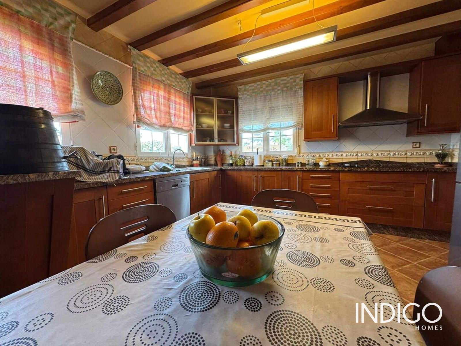 4 chambre Villa/Maison à vendre à San Vicente / Sant Vicent del Raspeig avec piscine garage - 550 000 € (Ref: 9355327)