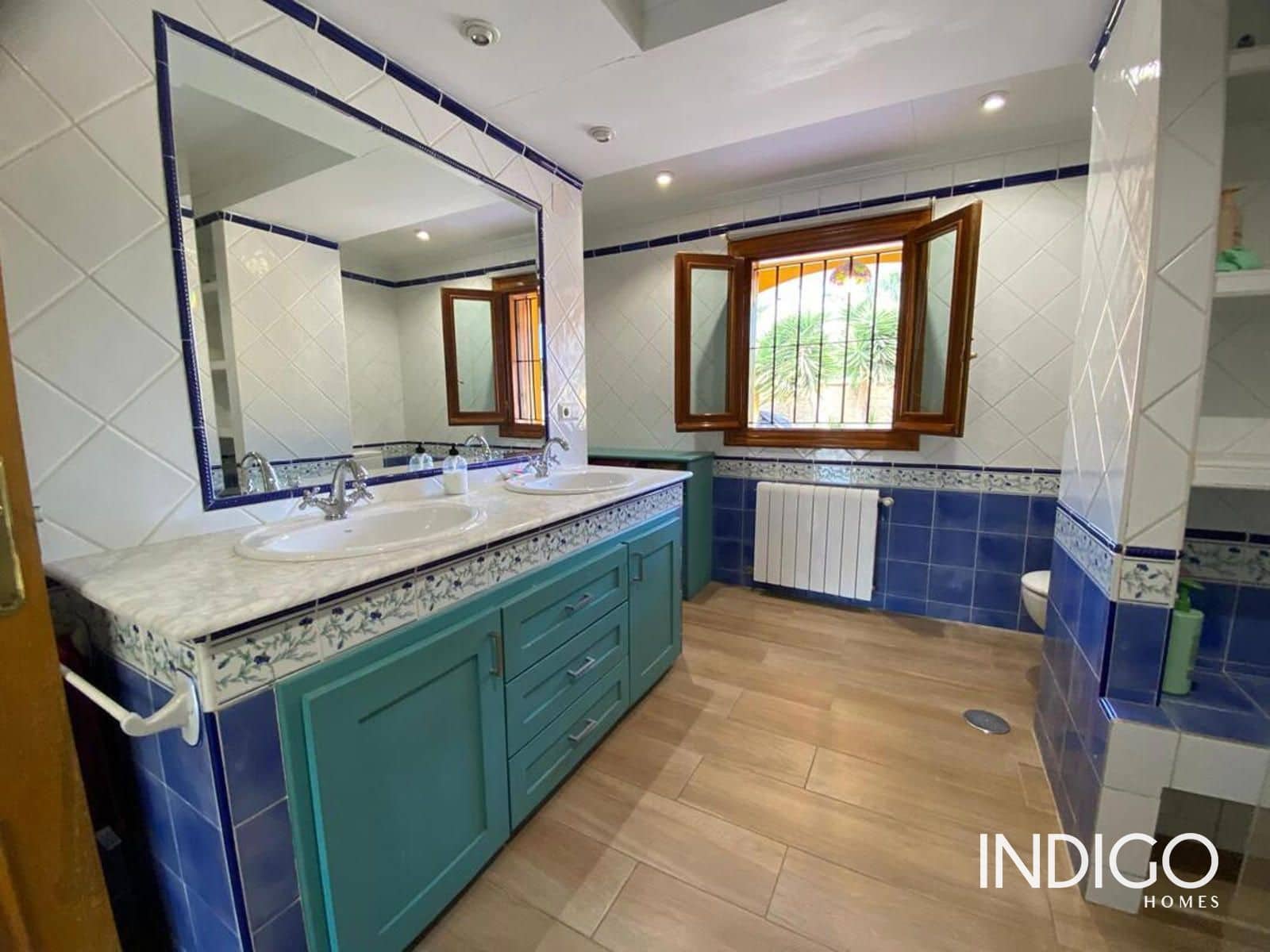 Chalet de 5 habitaciones en Muchamiel / Mutxamel en venta con piscina garaje - 795.000 € (Ref: 9357497)