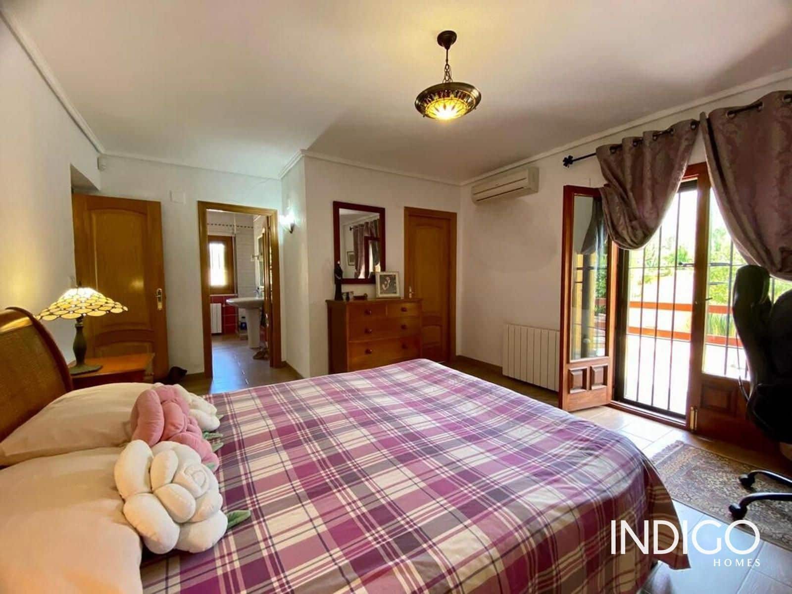 Chalet de 5 habitaciones en Muchamiel / Mutxamel en venta con piscina garaje - 795.000 € (Ref: 9357497)