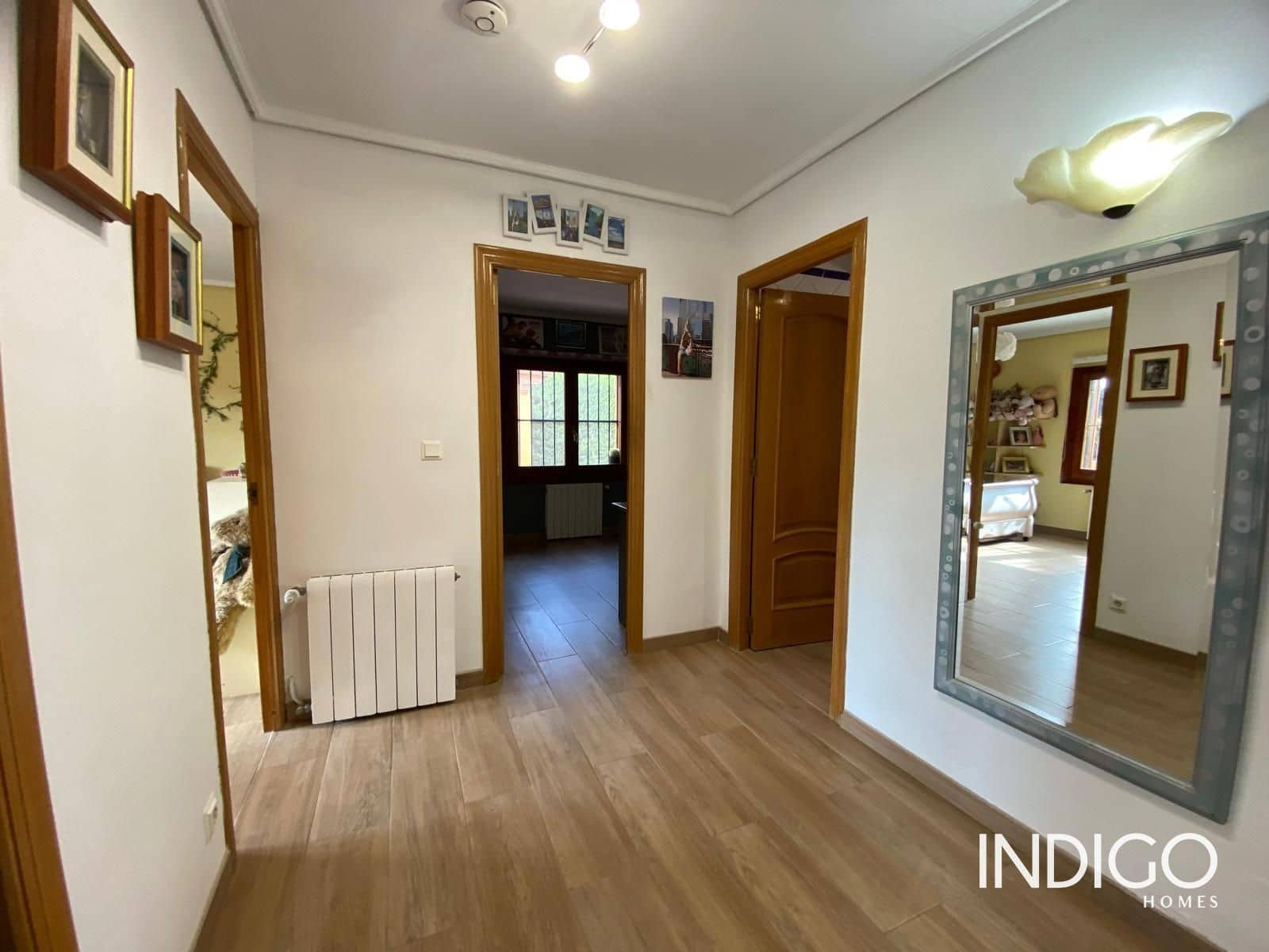 Chalet de 5 habitaciones en Muchamiel / Mutxamel en venta con piscina garaje - 795.000 € (Ref: 9357497)