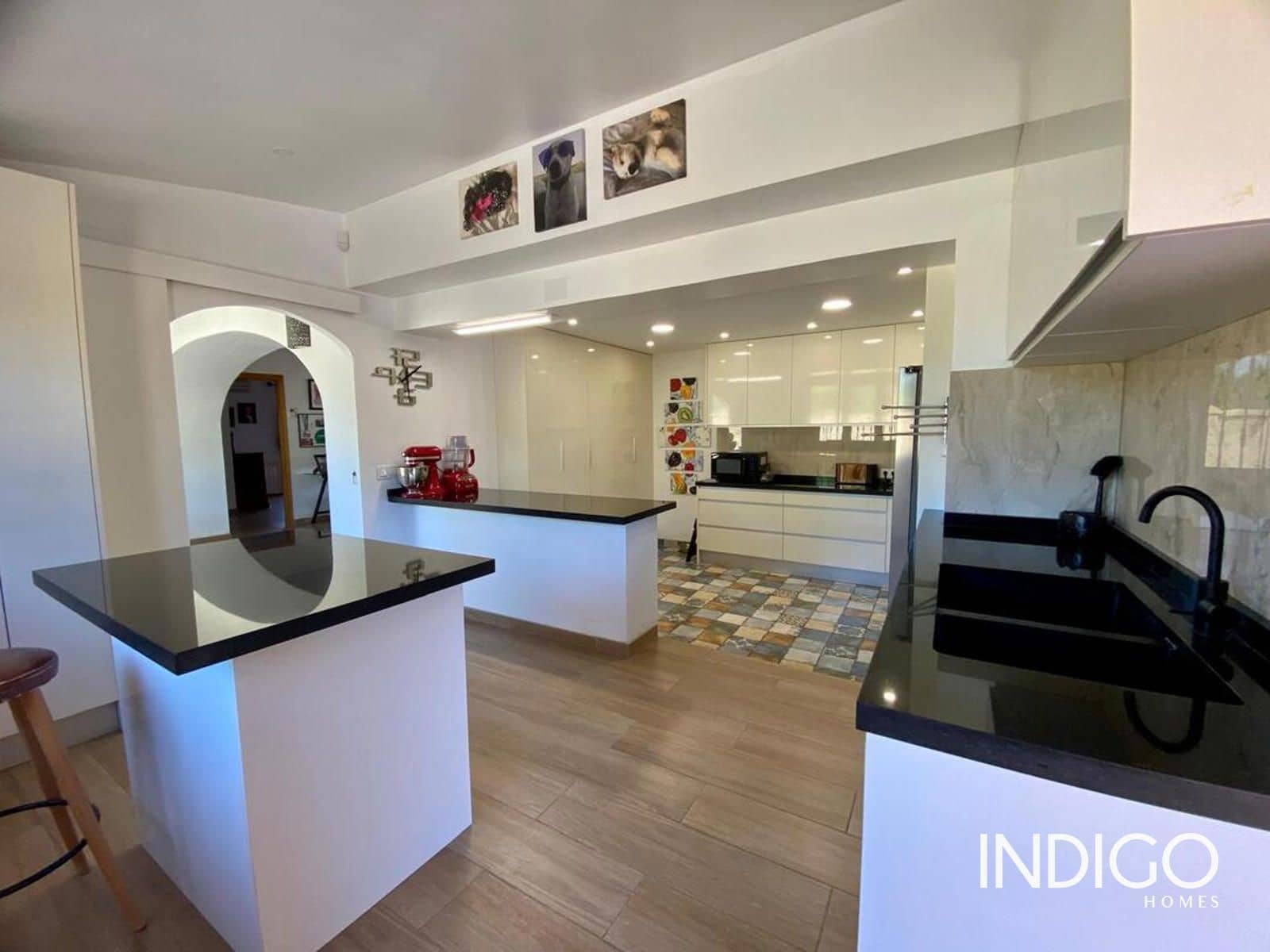 Chalet de 5 habitaciones en Muchamiel / Mutxamel en venta con piscina garaje - 795.000 € (Ref: 9357497)