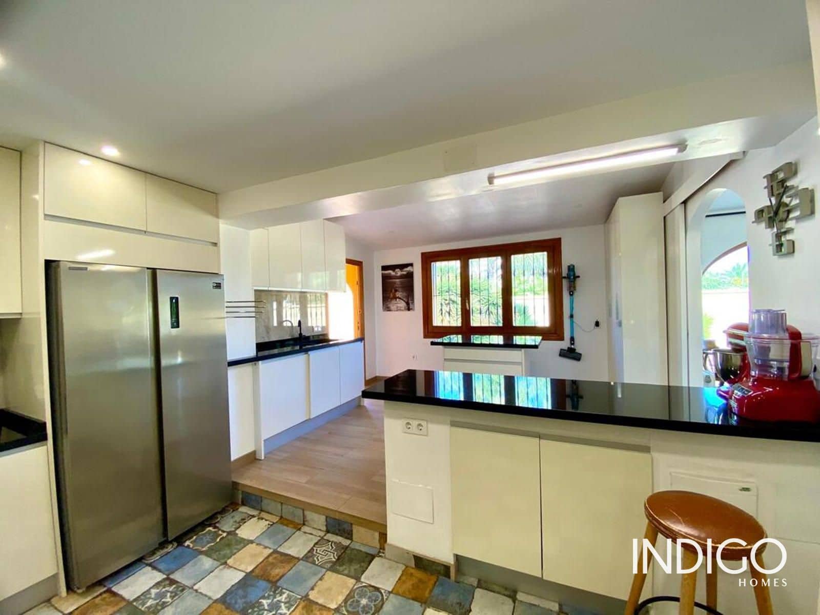 Chalet de 5 habitaciones en Muchamiel / Mutxamel en venta con piscina garaje - 795.000 € (Ref: 9357497)