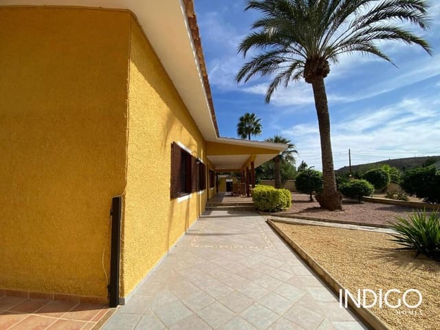 Chalet de 5 habitaciones en Muchamiel / Mutxamel en venta con piscina garaje - 795.000 € (Ref: 9357497)