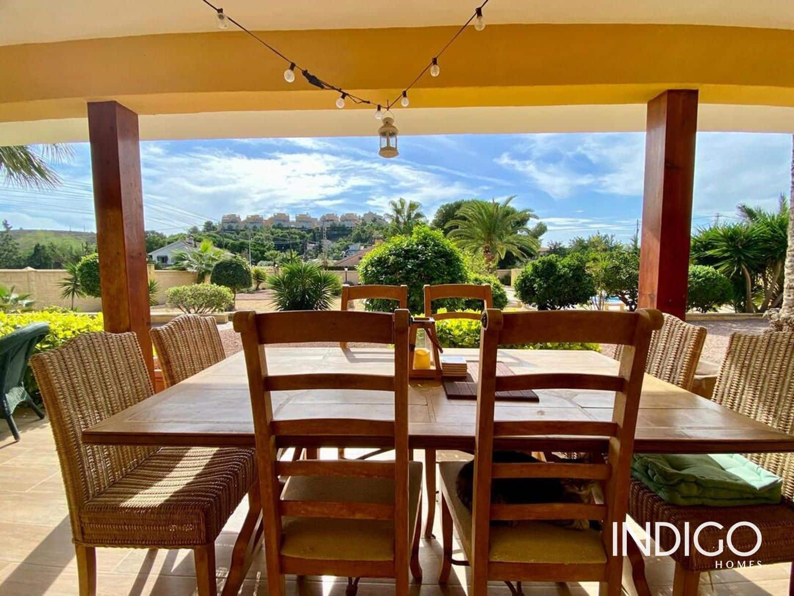 Chalet de 5 habitaciones en Muchamiel / Mutxamel en venta con piscina garaje - 795.000 € (Ref: 9357497)