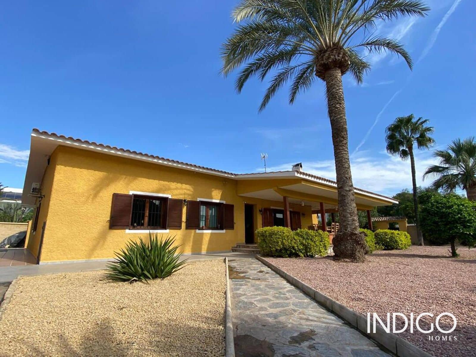 Chalet de 5 habitaciones en Muchamiel / Mutxamel en venta con piscina garaje - 795.000 € (Ref: 9357497)