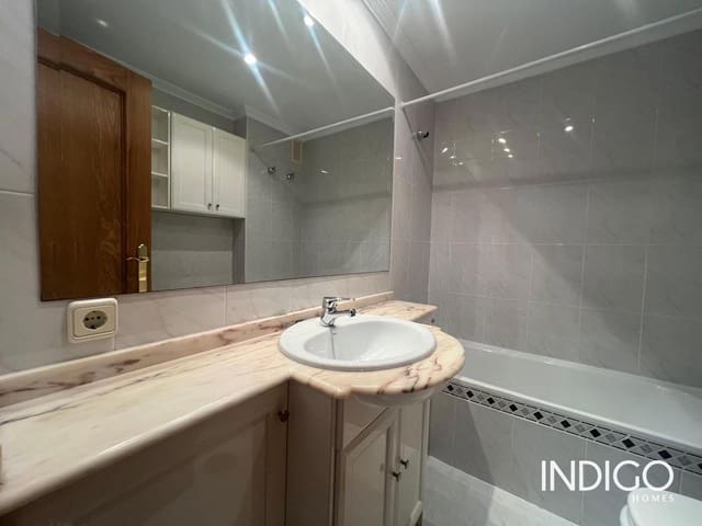 3 soveværelse Lejlighed til leje i Muchamiel / Mutxamel - € 990 (Ref: 9428175)