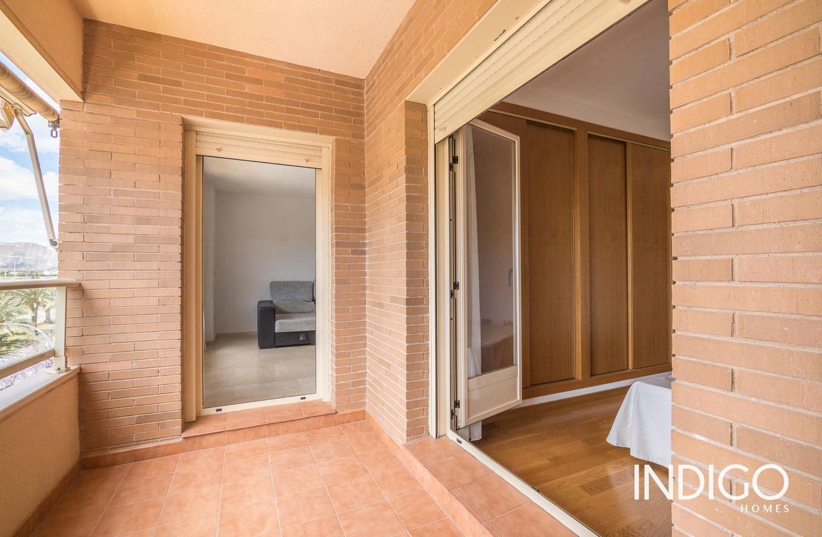 3 bedroom Flat for rent in Alicante / Alacant city with pool garage - € 1,200 (Ref: 9478998)