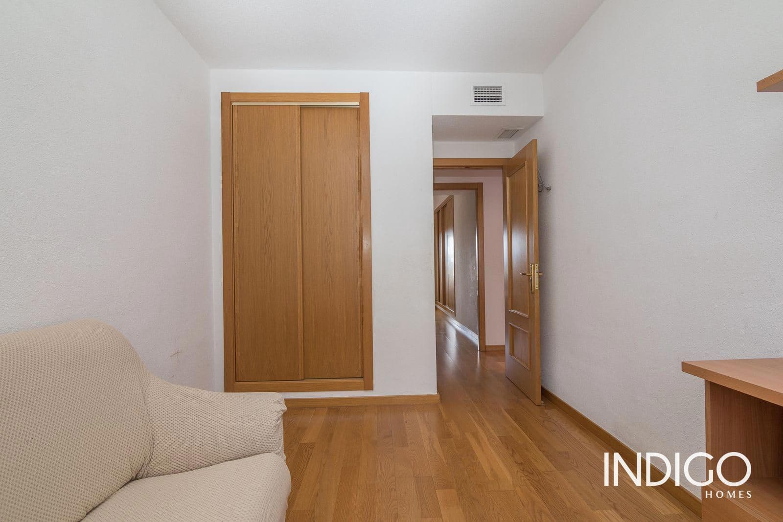 3 bedroom Flat for rent in Alicante / Alacant city with pool garage - € 1,200 (Ref: 9478998)