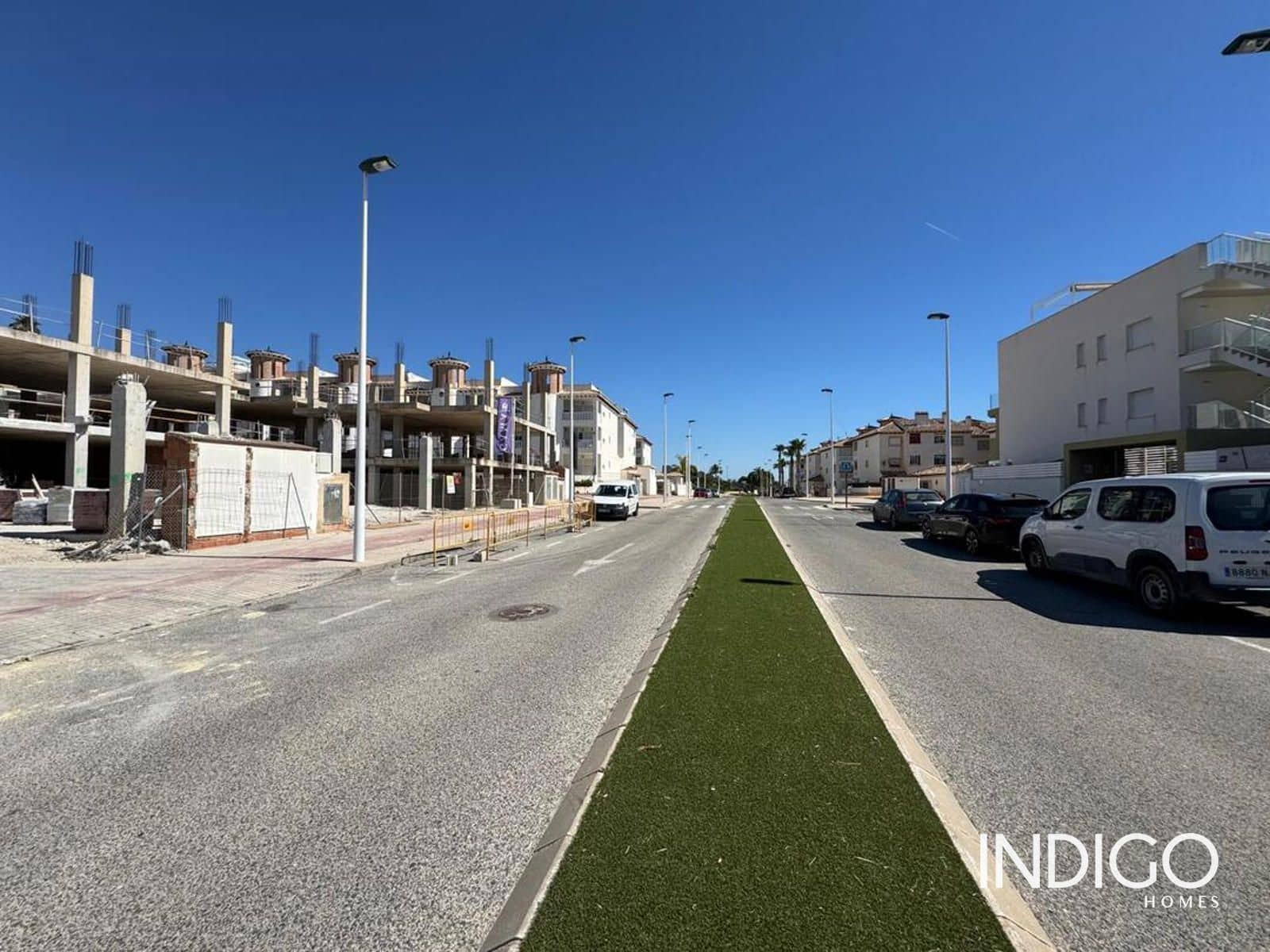 2 bedroom Flat for sale in La Marina with pool garage - € 246,000 (Ref: 9523762)