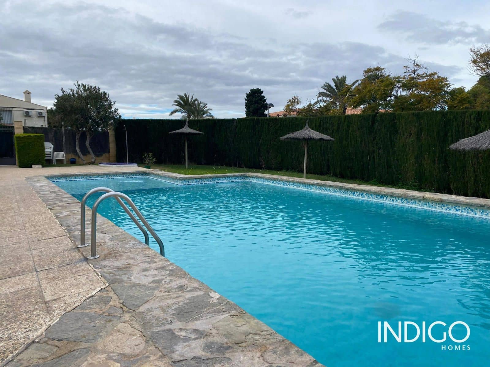 2 quarto Casa em Banda para arrendar em Cabo de las Huertas com piscina garagem - 1 050 € (Ref: 9525272)