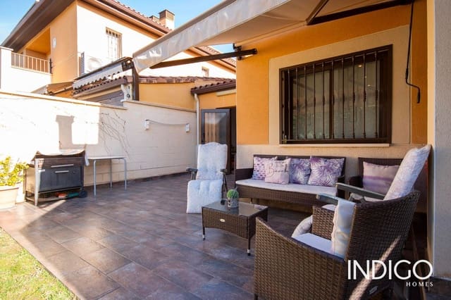 3 bedroom Townhouse for sale in Muchamiel / Mutxamel with pool garage - € 529,000 (Ref: 9554255)