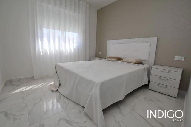 2 chambre Appartement à vendre à Torrevieja avec piscine garage - 243 800 € (Ref: 9580082)