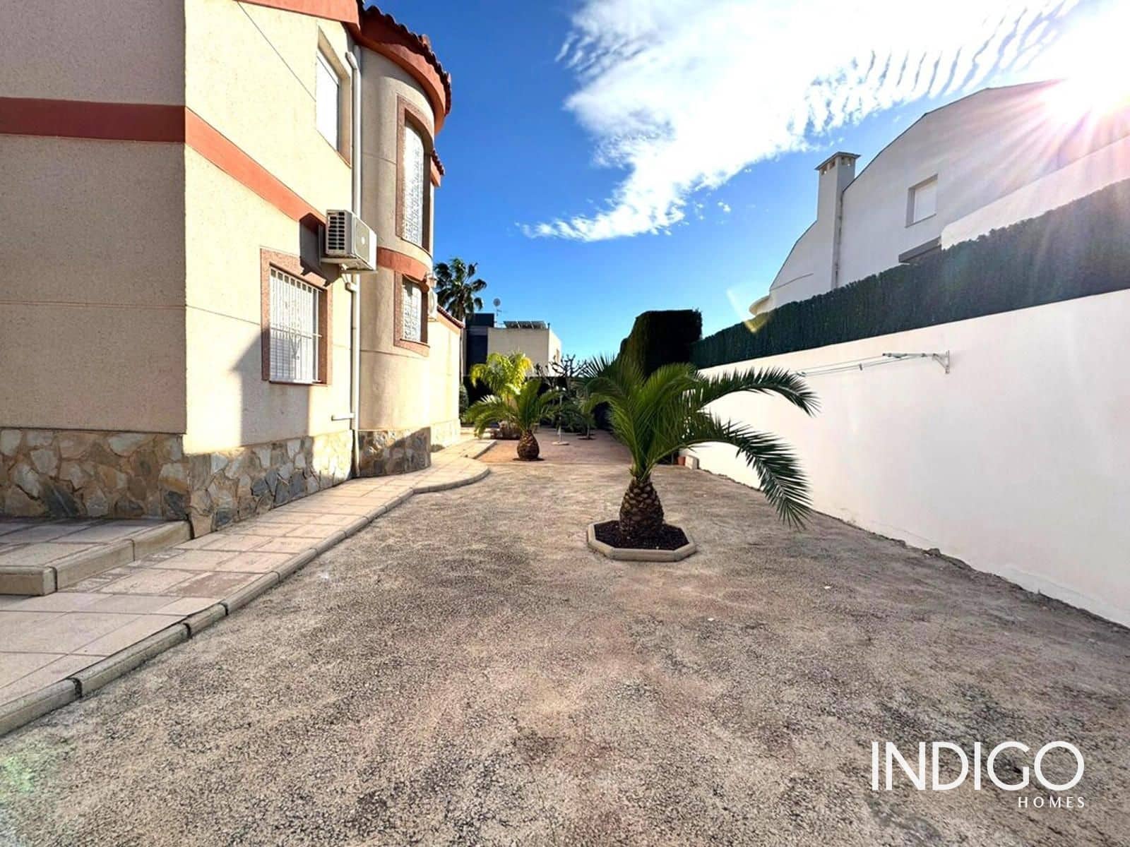 5 soveværelse Villa til salg i Muchamiel / Mutxamel med swimmingpool garage - € 520.000 (Ref: 9583173)