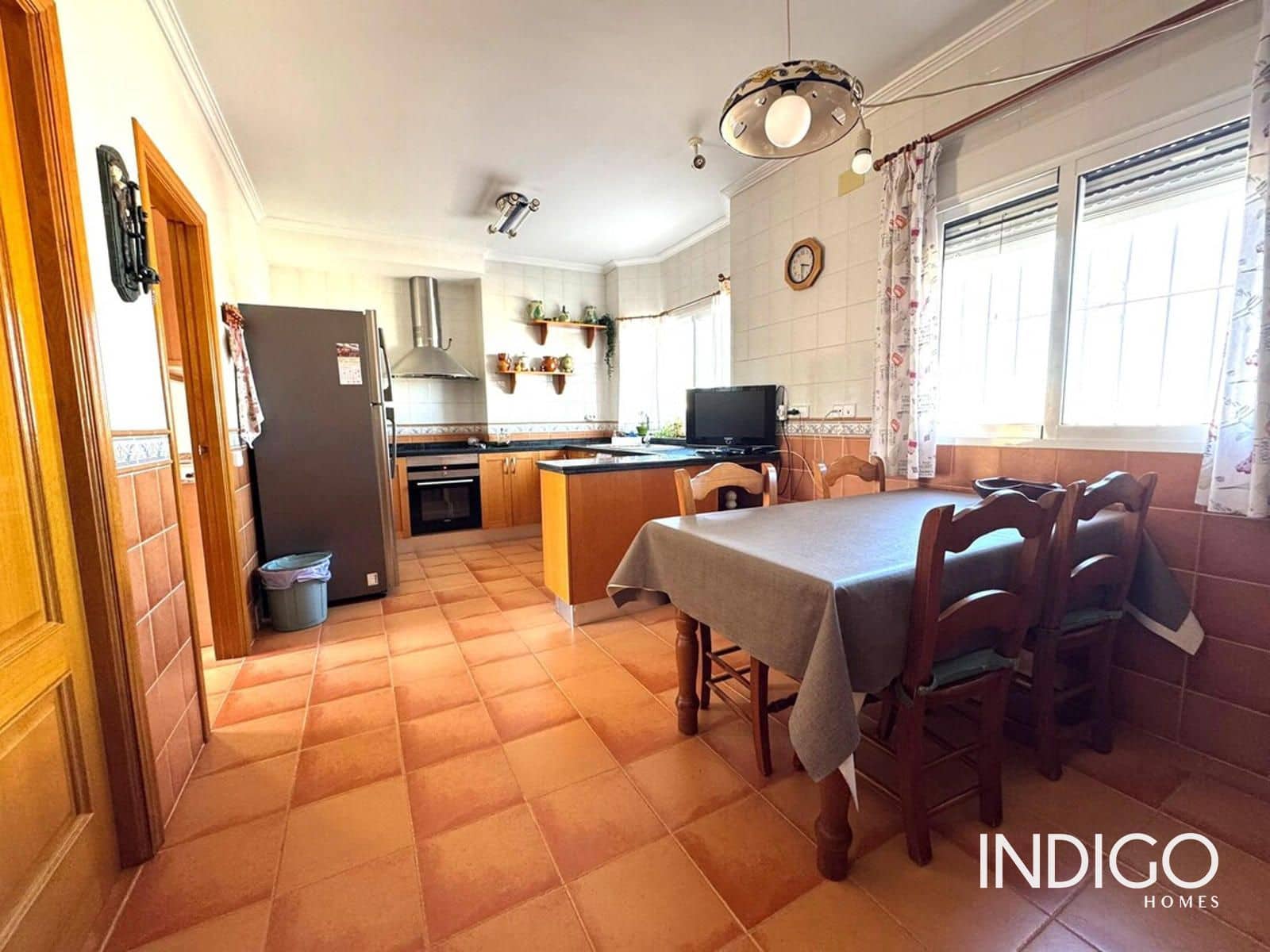 5 soveværelse Villa til salg i Muchamiel / Mutxamel med swimmingpool garage - € 520.000 (Ref: 9583173)