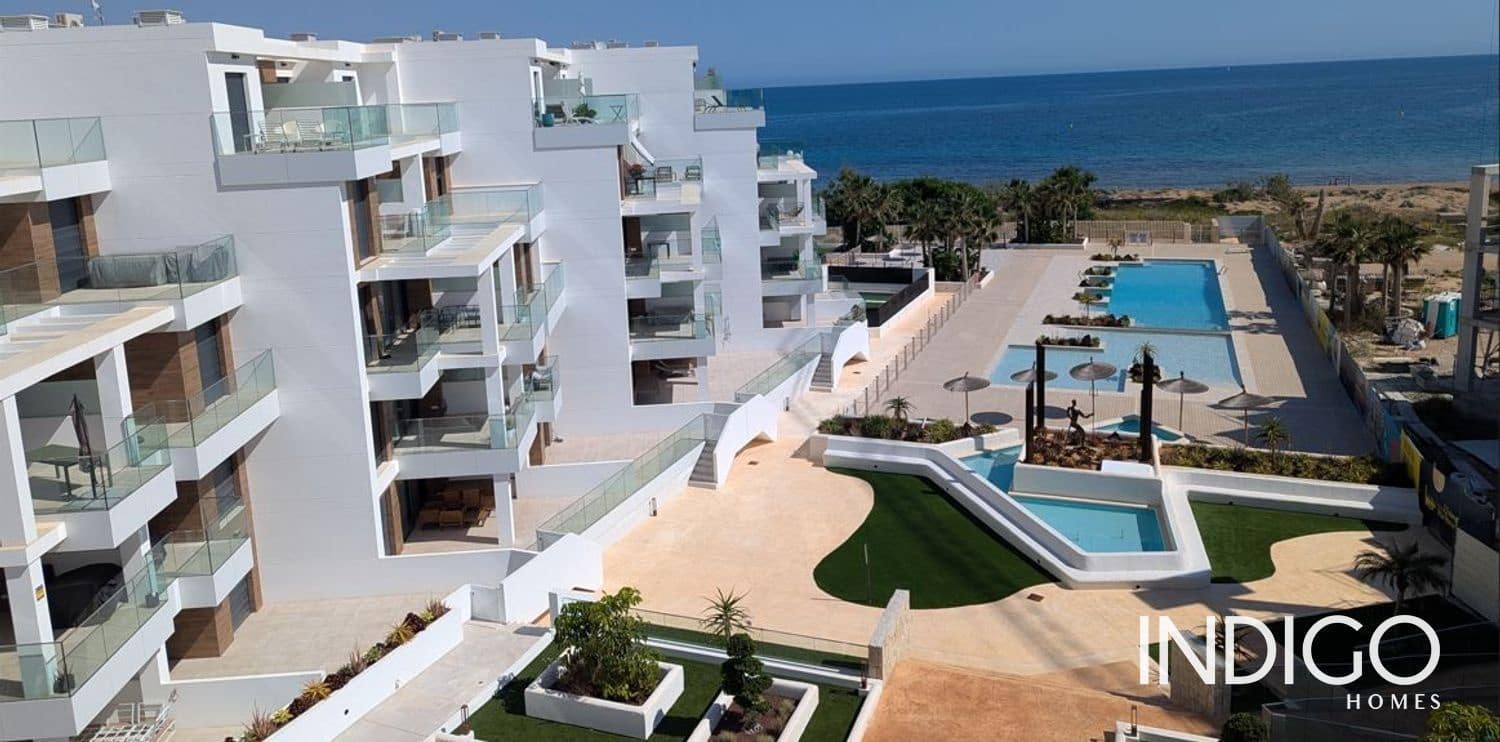 2 bedroom Flat for sale in Denia with pool garage - € 355,000 (Ref: 9614580)