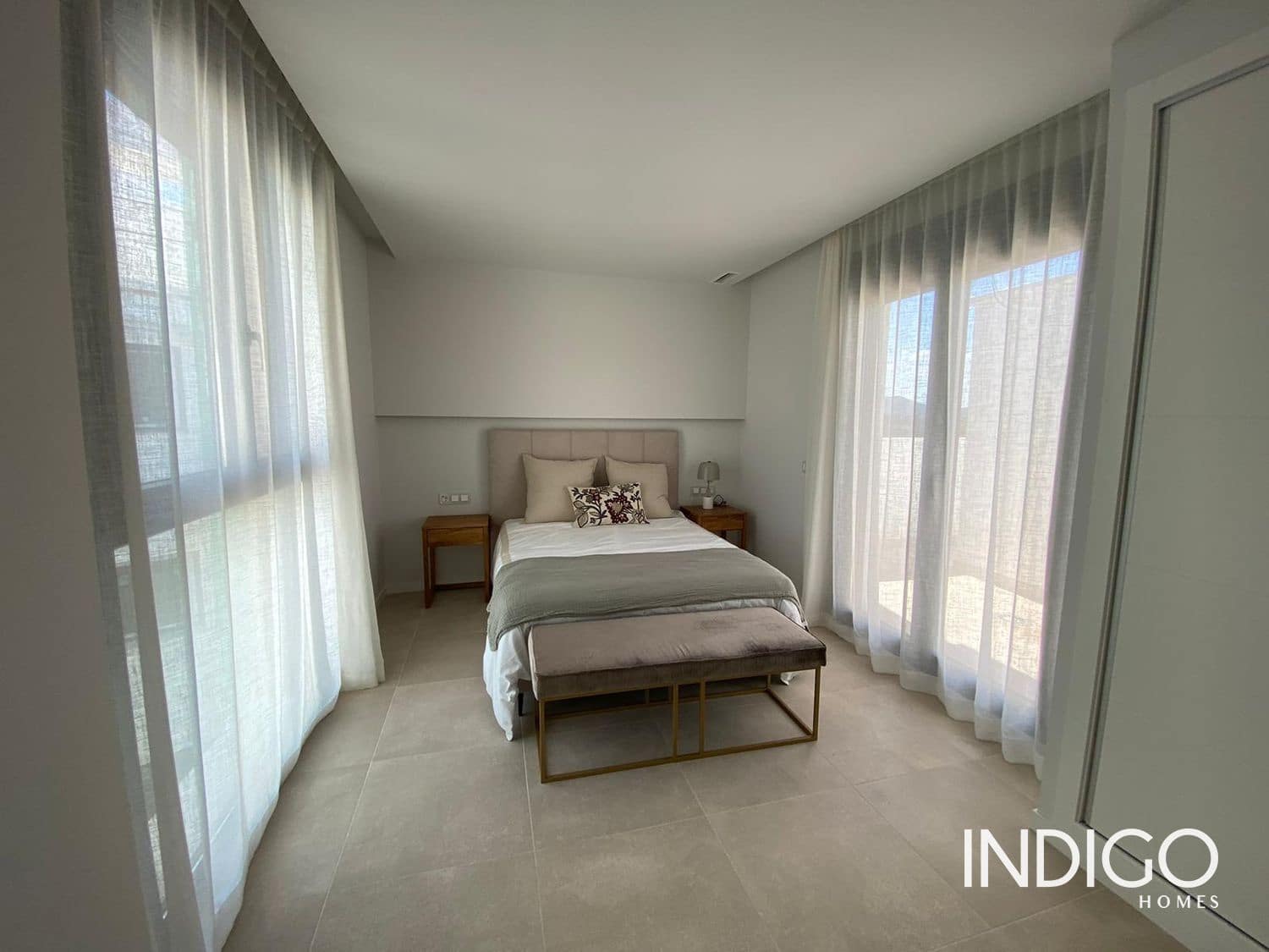 2 bedroom Flat for sale in Denia with pool garage - € 355,000 (Ref: 9614580)