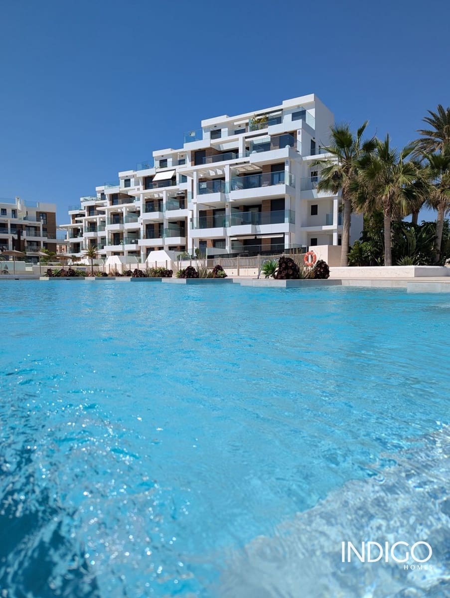 2 bedroom Flat for sale in Denia with pool garage - € 355,000 (Ref: 9614580)