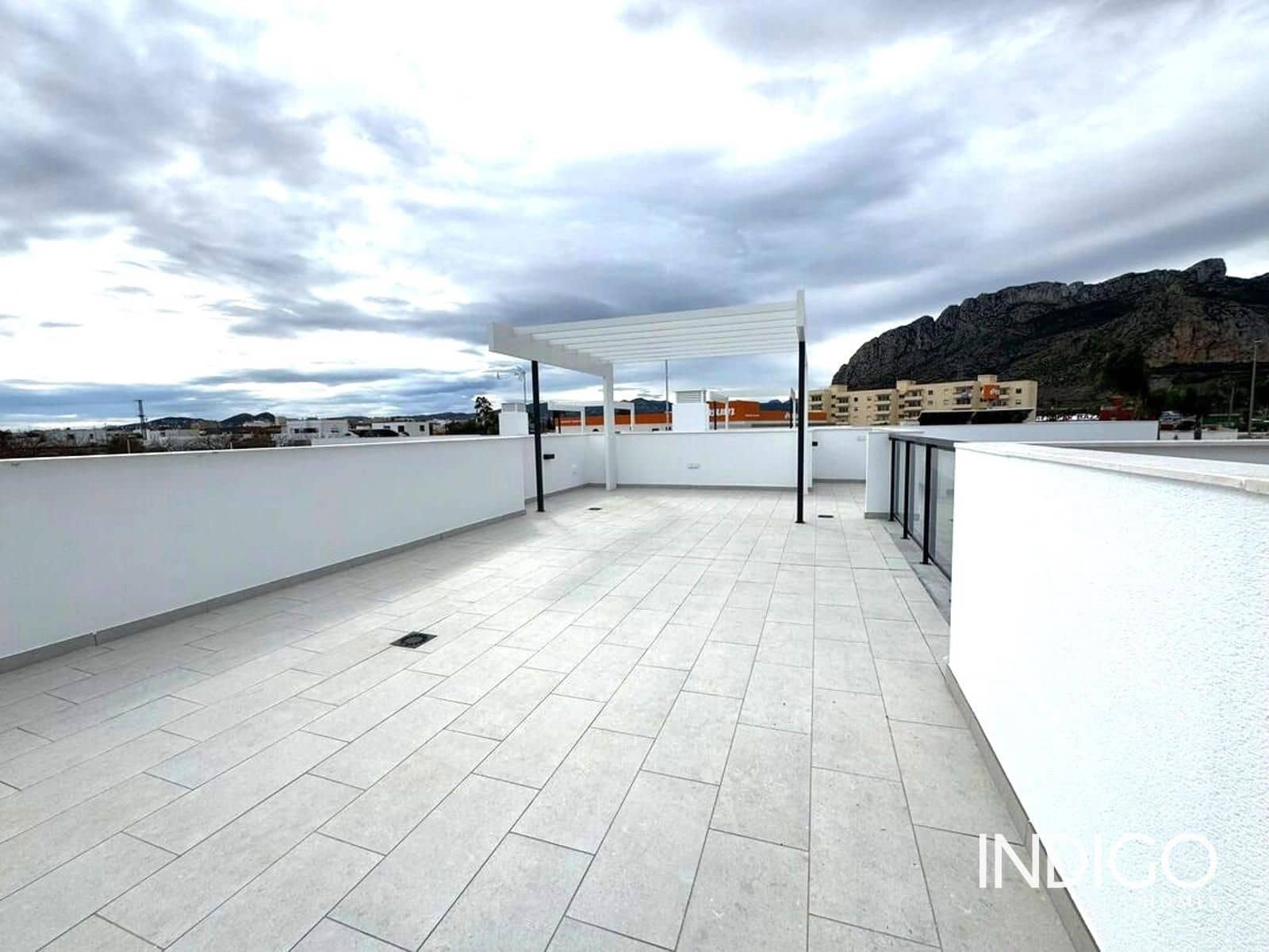 Chalet de 3 habitaciones en Dénia en venta con piscina garaje - 415.000 € (Ref: 9618465)