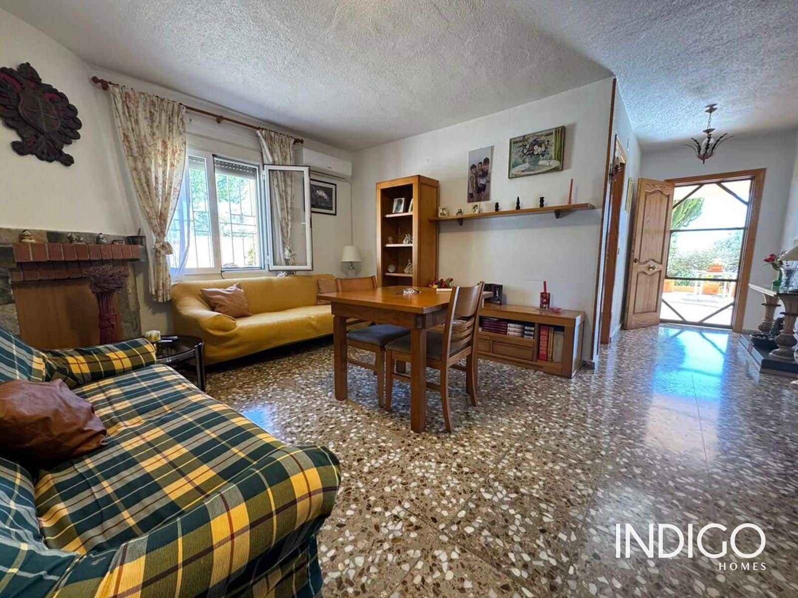 6 bedroom Villa for sale in San Vicente / Sant Vicent del Raspeig with pool garage - € 450,000 (Ref: 9707955)