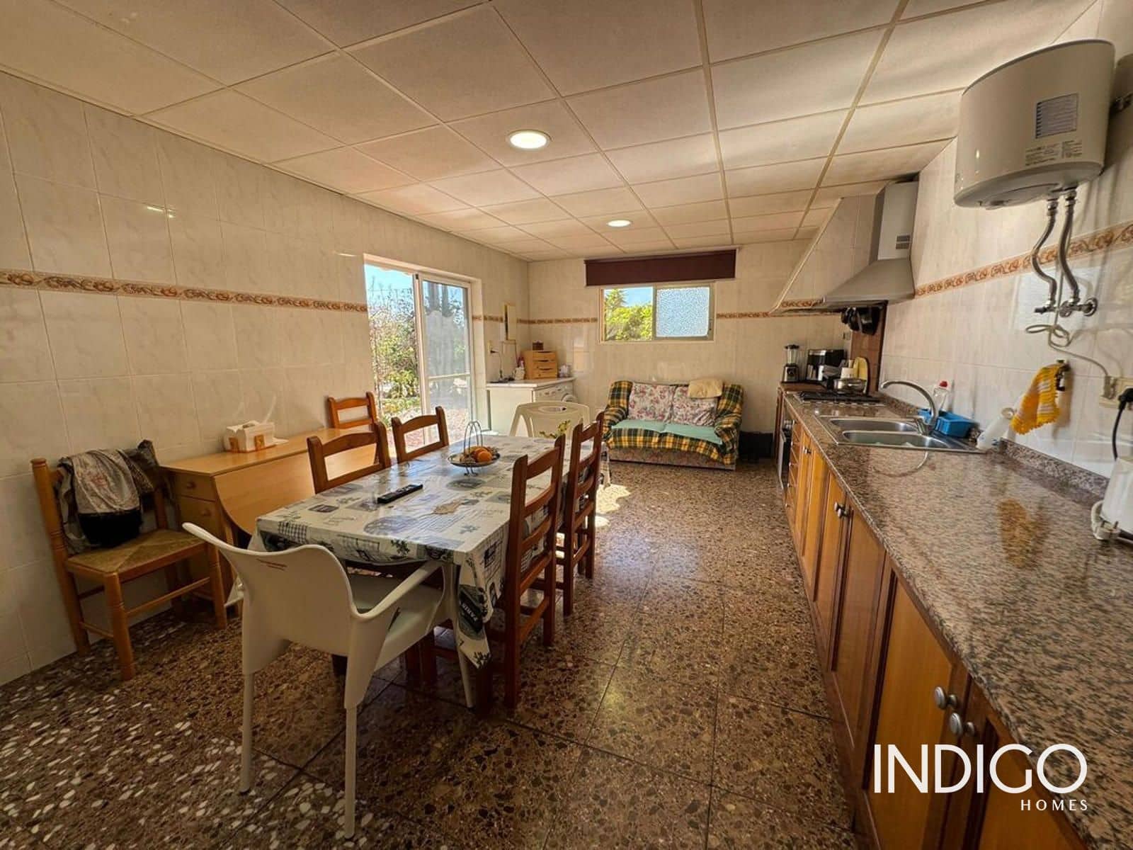 6 bedroom Villa for sale in San Vicente / Sant Vicent del Raspeig with pool garage - € 450,000 (Ref: 9707955)