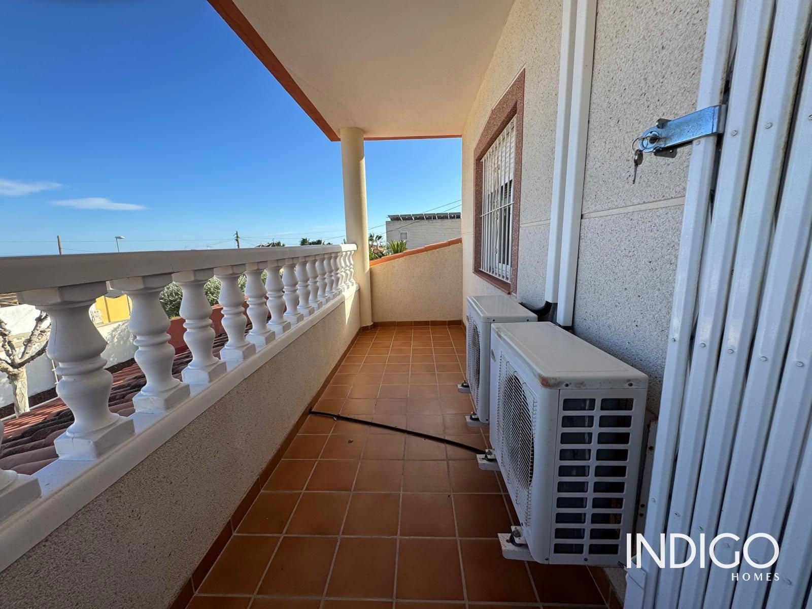 5 chambre Villa/Maison à vendre à Muchamiel / Mutxamel avec piscine garage - 520 000 € (Ref: 9716749)