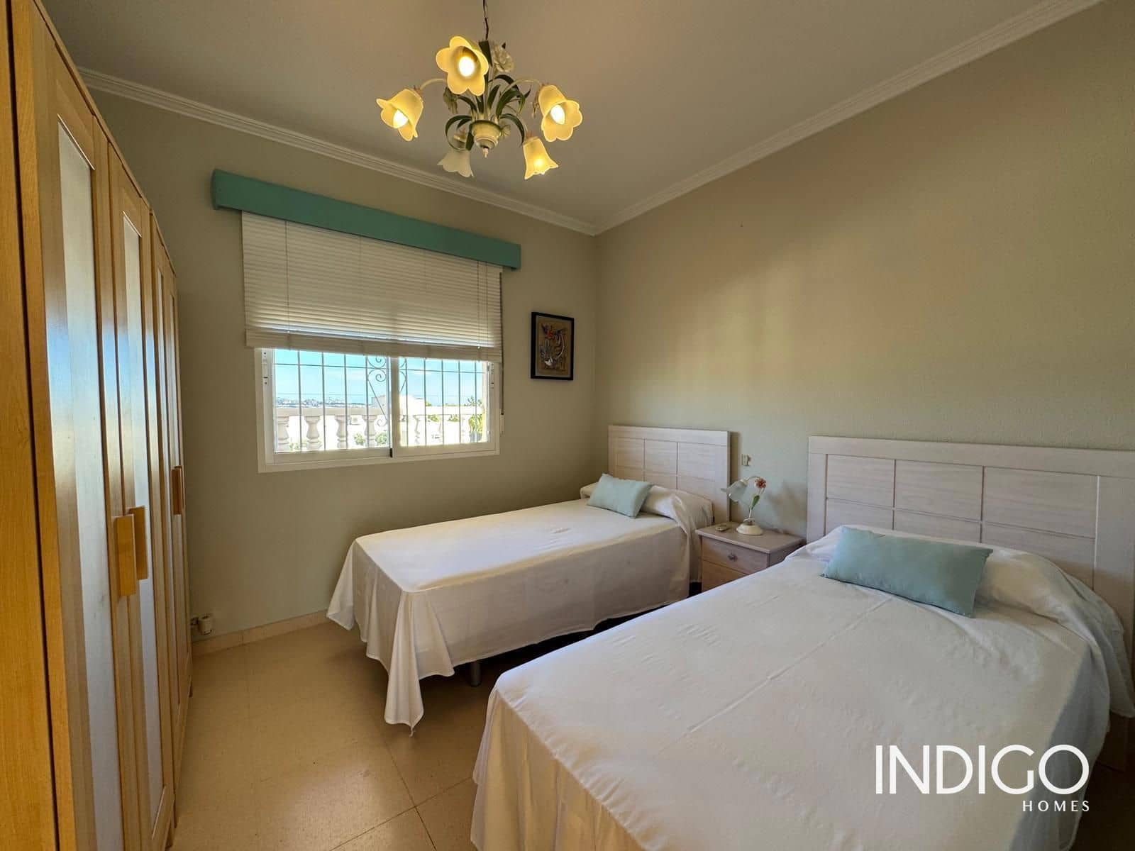 5 chambre Villa/Maison à vendre à Muchamiel / Mutxamel avec piscine garage - 520 000 € (Ref: 9716749)