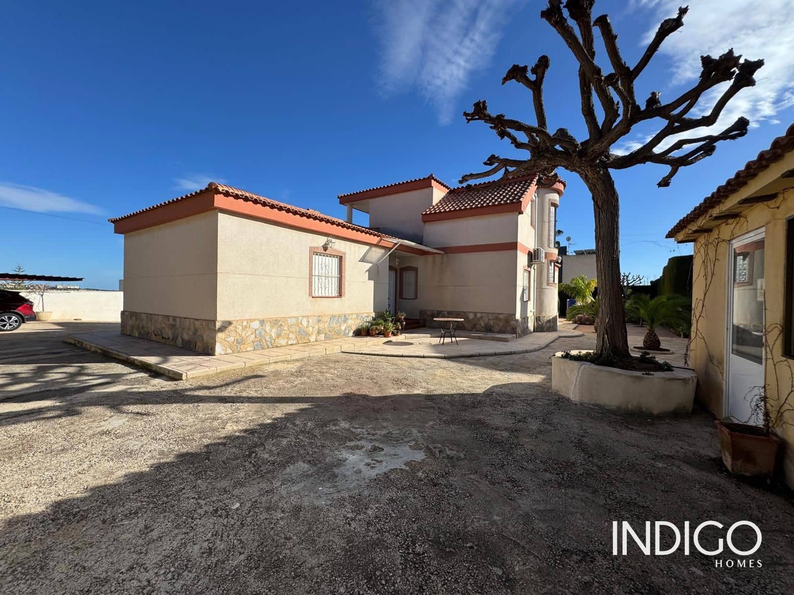 5 chambre Villa/Maison à vendre à Muchamiel / Mutxamel avec piscine garage - 520 000 € (Ref: 9716749)