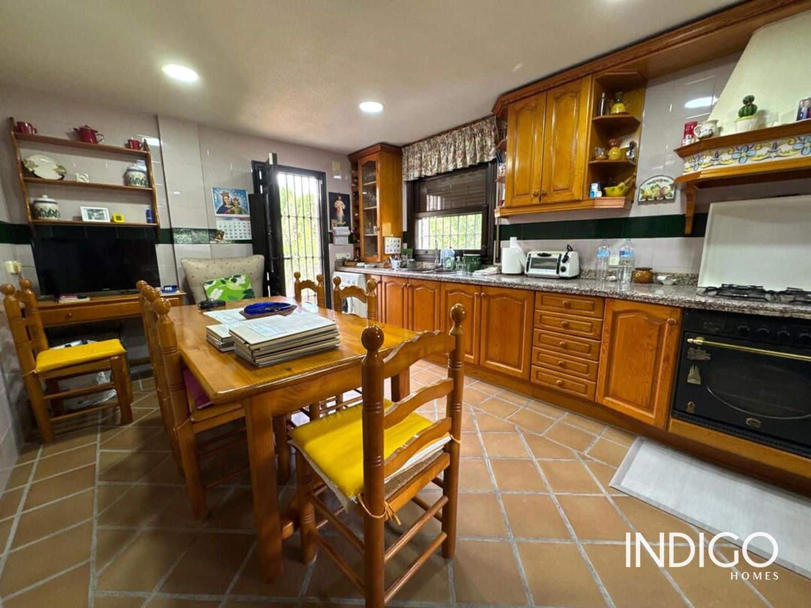 3 soverom Villa til salgs i Muchamiel / Mutxamel med svømmebasseng garasje - € 635 000 (Ref: 9824035)