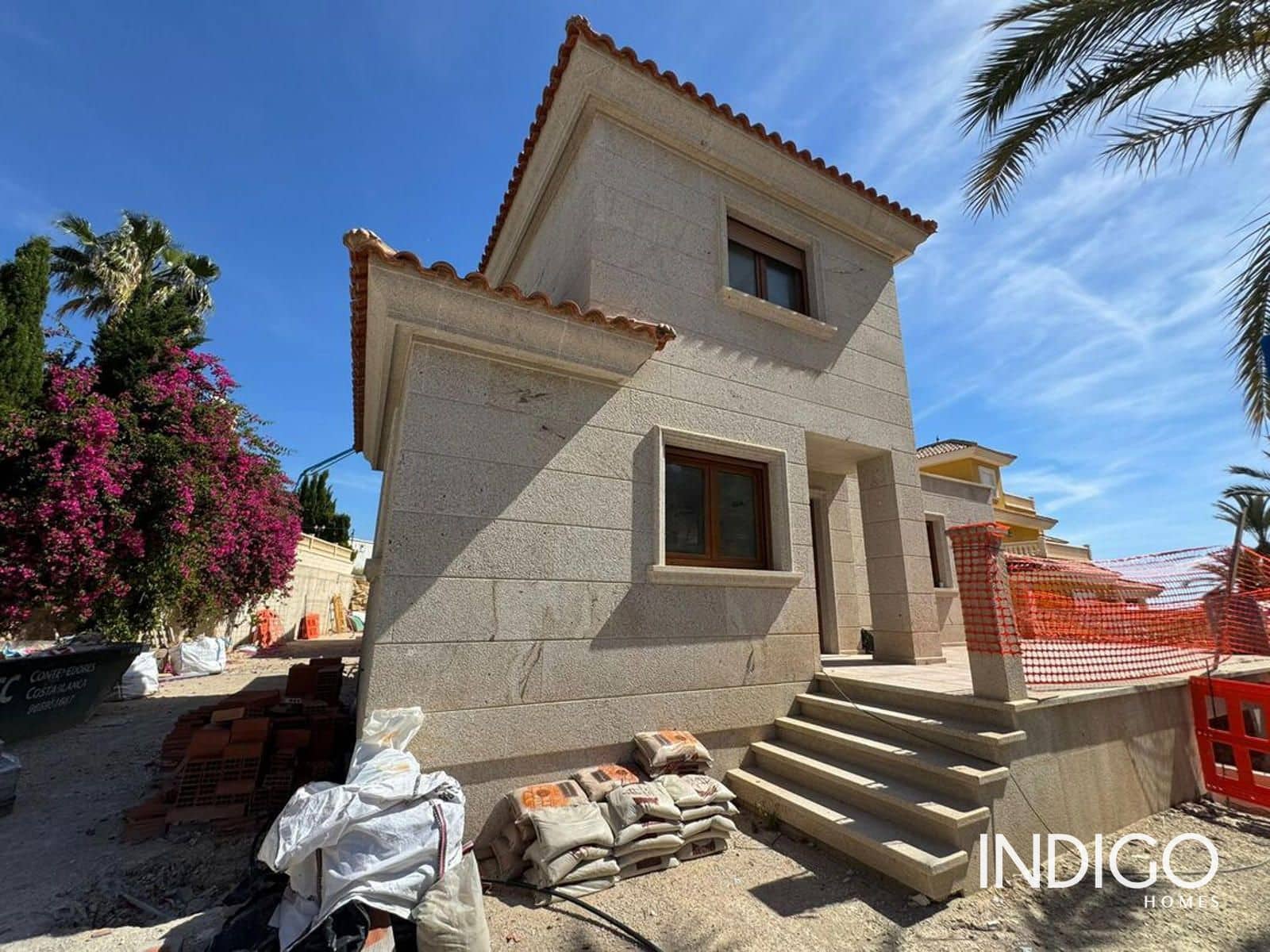 4 bedroom Villa for sale in Venta Lanuza with pool garage - € 865,000 (Ref: 9832309)