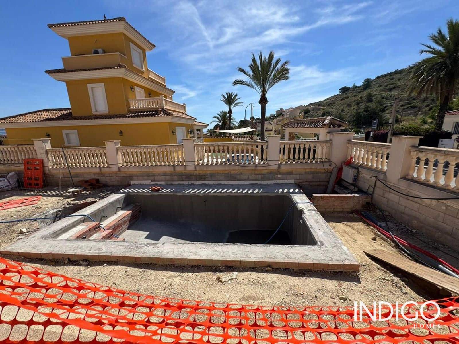4 bedroom Villa for sale in Venta Lanuza with pool garage - € 865,000 (Ref: 9832309)