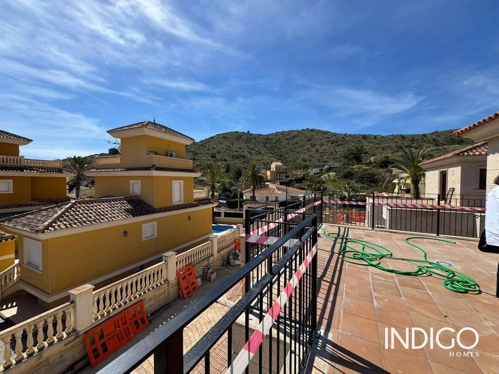 4 bedroom Villa for sale in Venta Lanuza with pool garage - € 865,000 (Ref: 9832309)