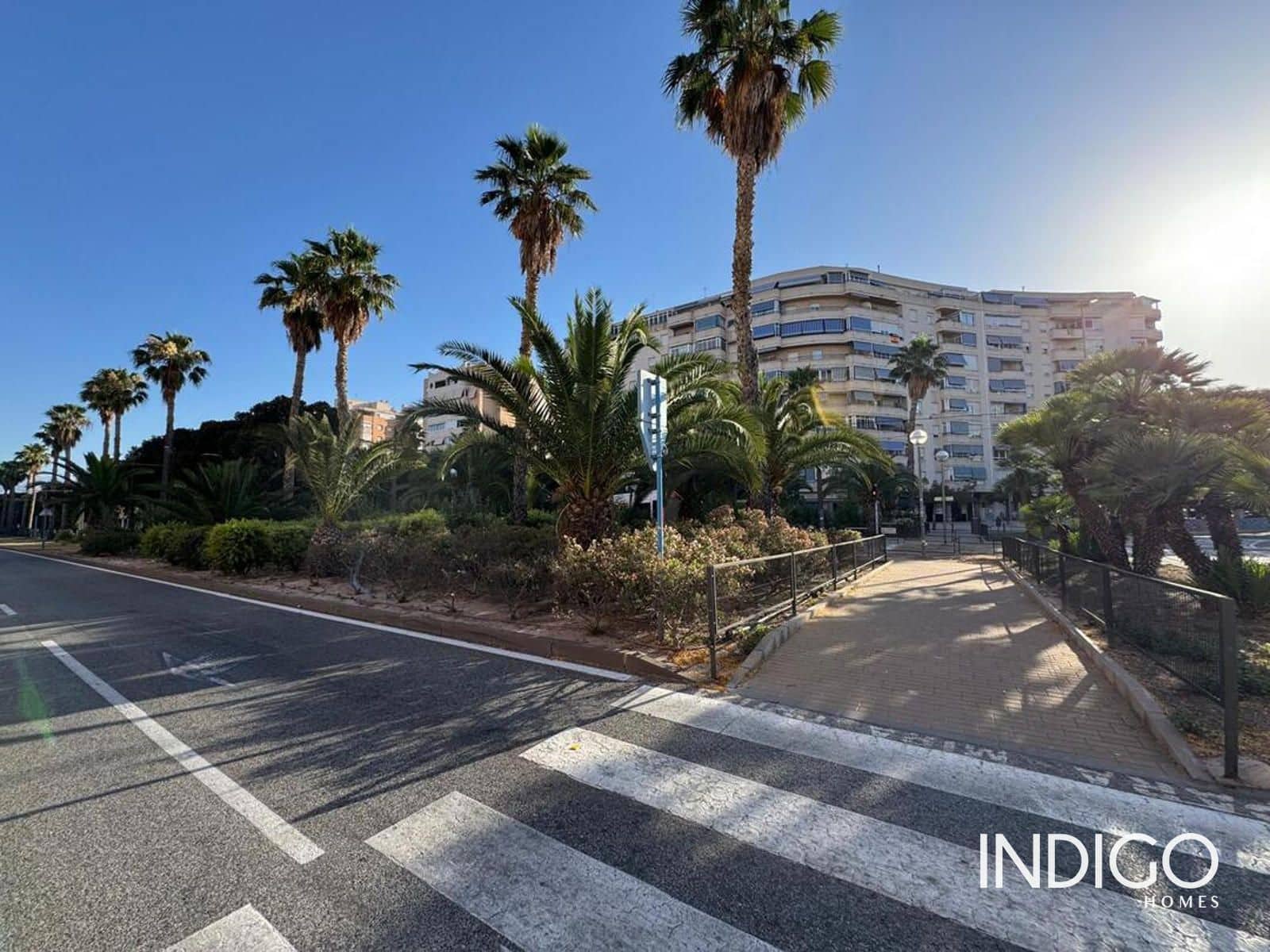 2 bedroom Flat for sale in Playa de San Juan with pool garage - € 330,000 (Ref: 9928635)