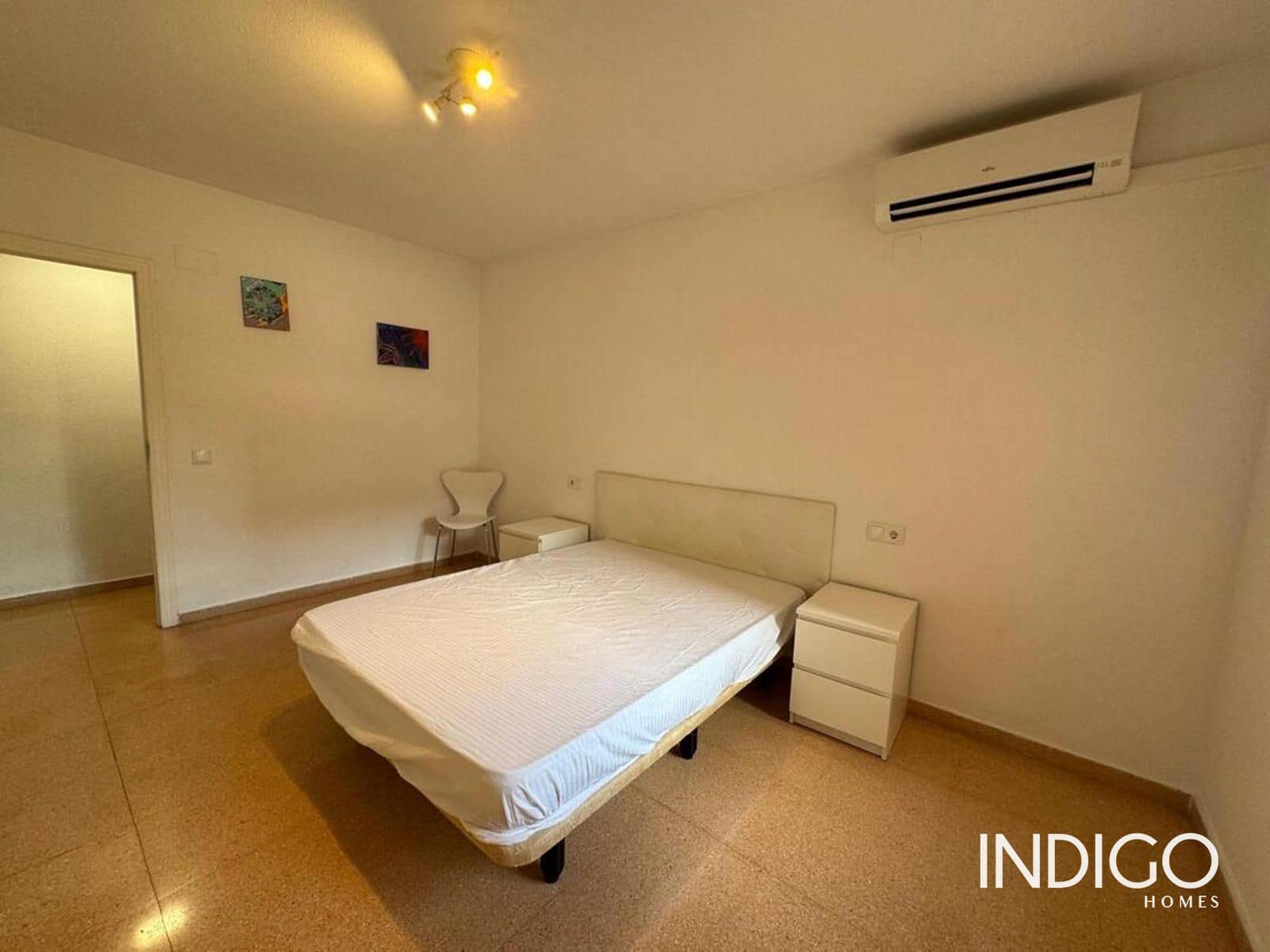 Appartement de 2 chambres à louer à Playa de San Juan avec piscine garage - 1 300 € (Ref: 9928636)