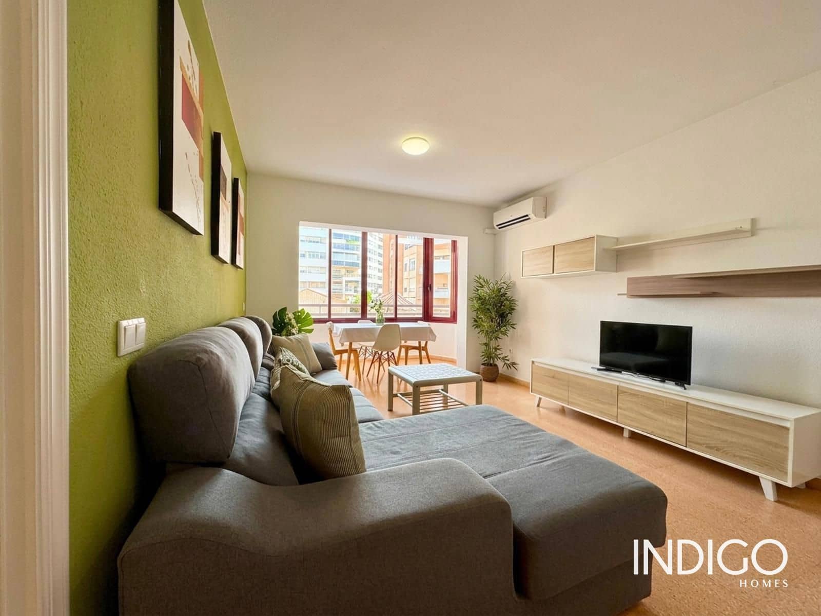 2 bedroom Flat for rent in Playa de San Juan with pool garage - € 1,025 (Ref: 9928636)