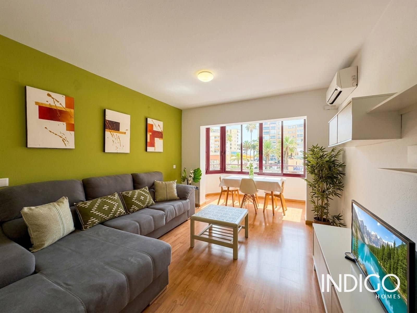 2 bedroom Flat for sale in Playa de San Juan with pool garage - € 315,000 (Ref: 9968915)