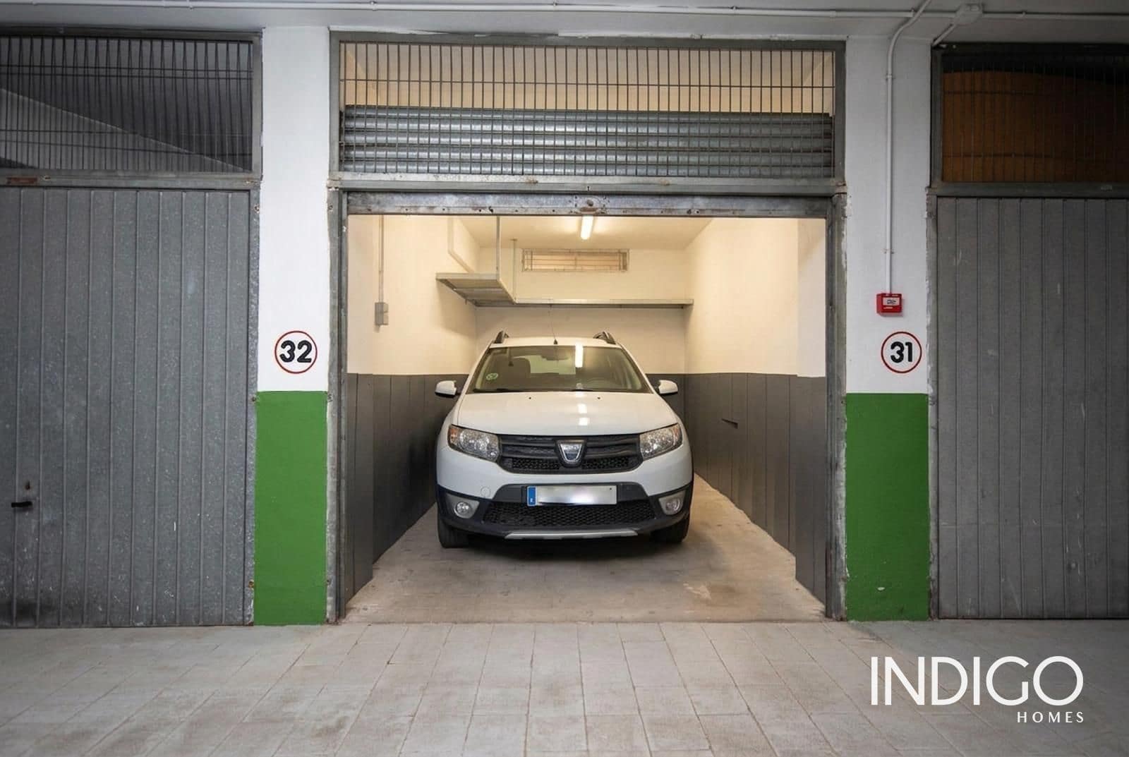 2 bedroom Flat for sale in Alicante / Alacant city with pool garage - € 455,000 (Ref: 9976626)