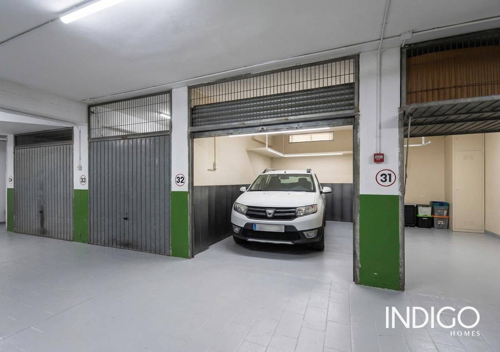 2 bedroom Flat for sale in Alicante / Alacant city with pool garage - € 455,000 (Ref: 9976626)