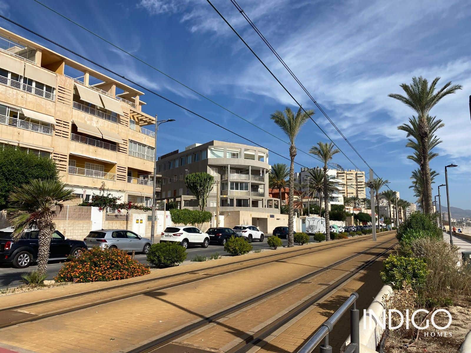 2 slaapkamer Flat te koop in Alicante stad met zwembad garage - € 429.000 (Ref: 9976626)