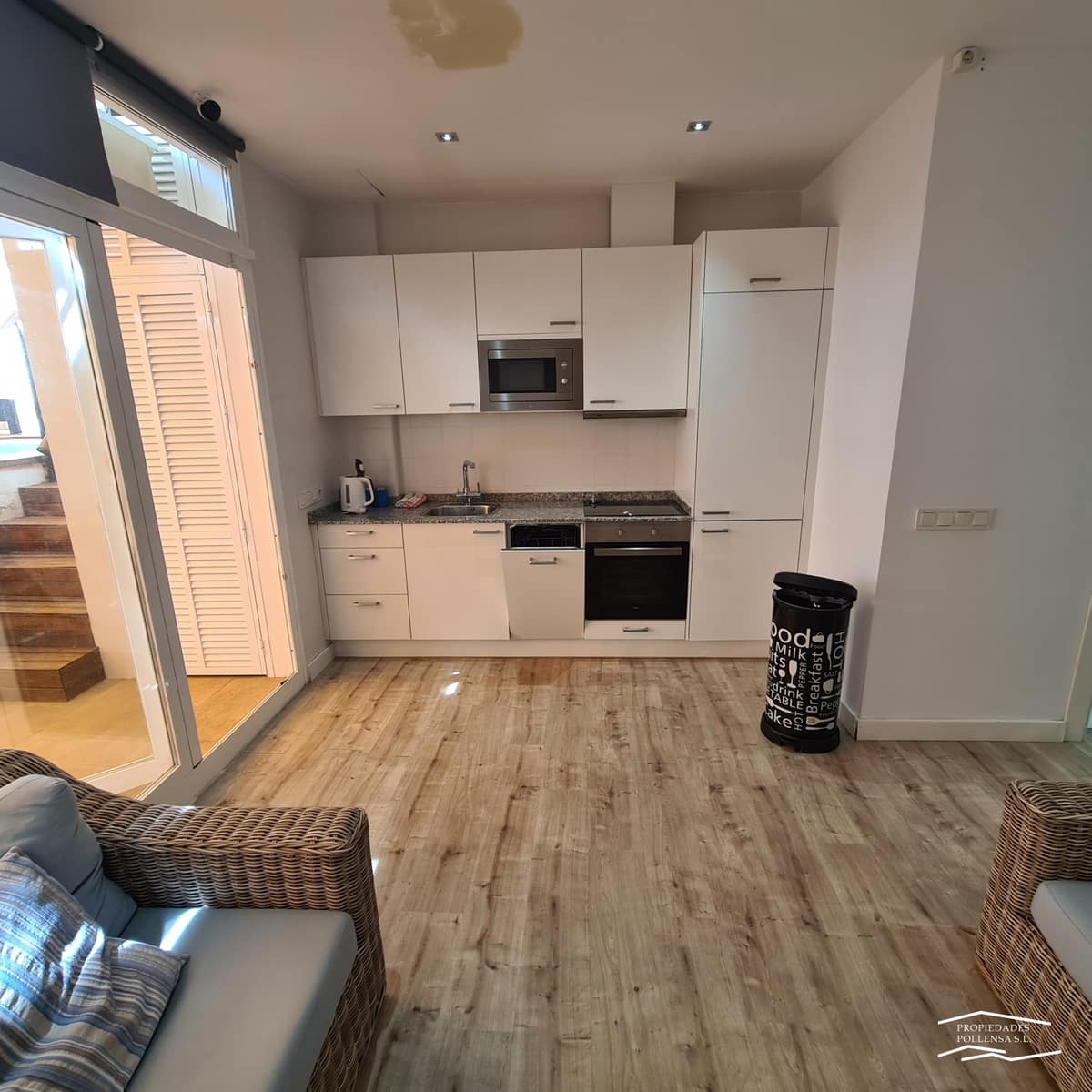 2 bedroom Apartment for sale in Pollensa / Pollenca with pool - € 450,000 (Ref: 8515602)