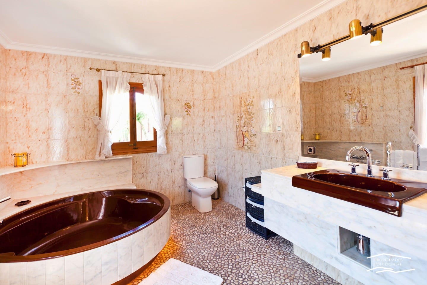 7 soverom Villa til salgs i Alcudia med svømmebasseng garasje - € 5 775 000 (Ref: 8519724)