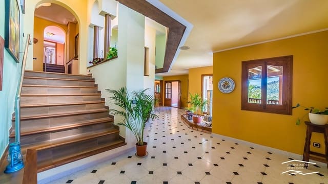 7 soverom Villa til salgs i Alcúdia med svømmebasseng garasje - € 5 775 000 (Ref: 8519724)