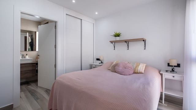 3 soveværelse Villa til salg i Los Balcones med swimmingpool garage - € 479.000 (Ref: 10085472)