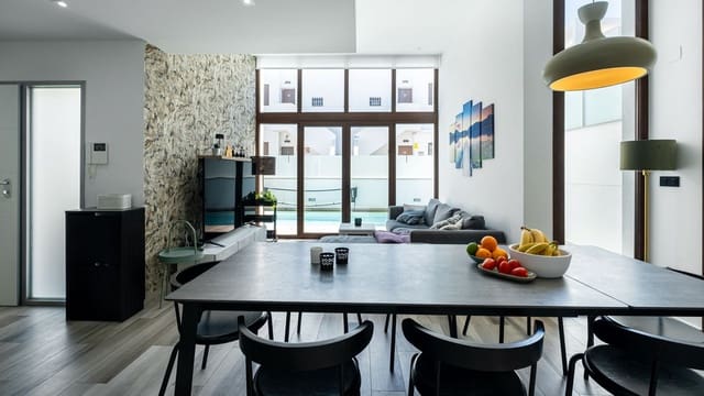 3 soveværelse Villa til salg i Los Balcones med swimmingpool garage - € 479.000 (Ref: 10085472)