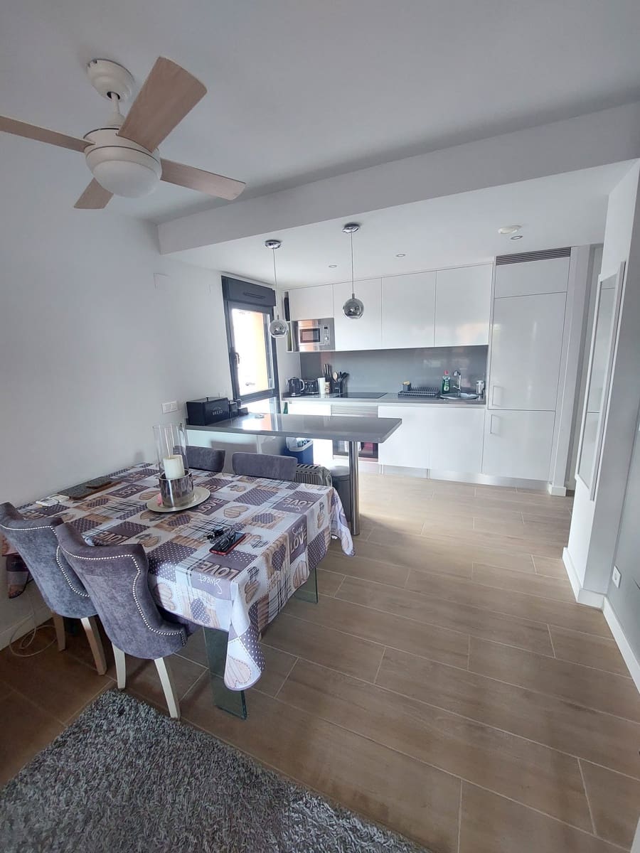 2 bedroom Apartment for sale in Orihuela Costa with pool - € 254,950 (Ref: 8526481)