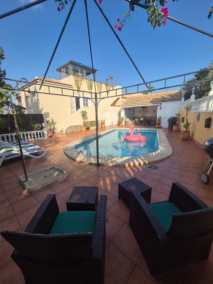 5 quarto Moradia para venda em San Miguel de Salinas com piscina - 445 000 € (Ref: 8634226)