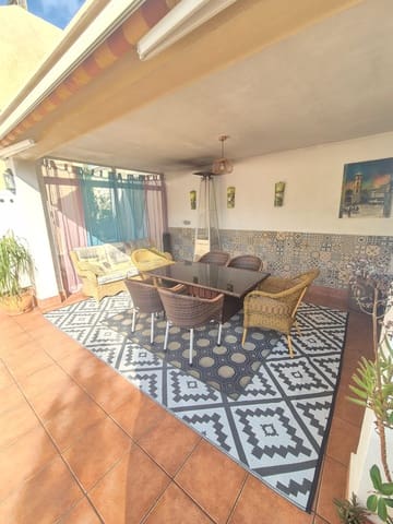 5 quarto Moradia para venda em San Miguel de Salinas com piscina - 445 000 € (Ref: 8634226)