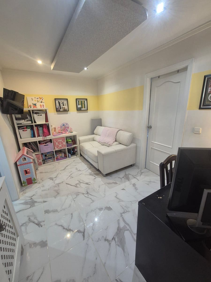 5 quarto Moradia para venda em San Miguel de Salinas com piscina - 445 000 € (Ref: 8634226)