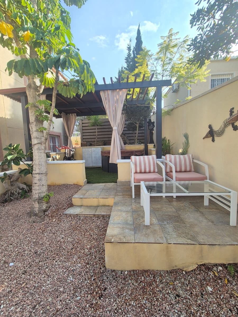 5 quarto Moradia para venda em San Miguel de Salinas com piscina - 445 000 € (Ref: 8634226)