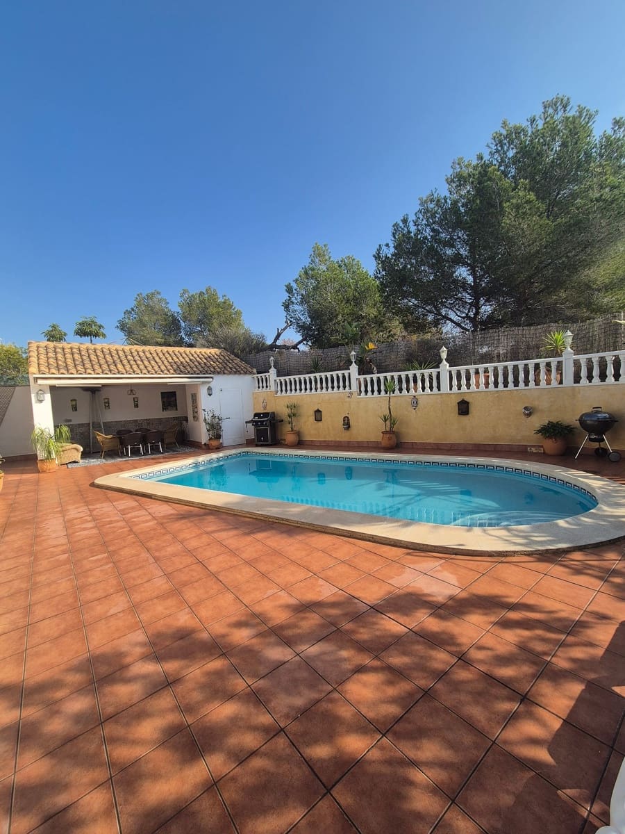 5 quarto Moradia para venda em San Miguel de Salinas com piscina - 445 000 € (Ref: 8634226)